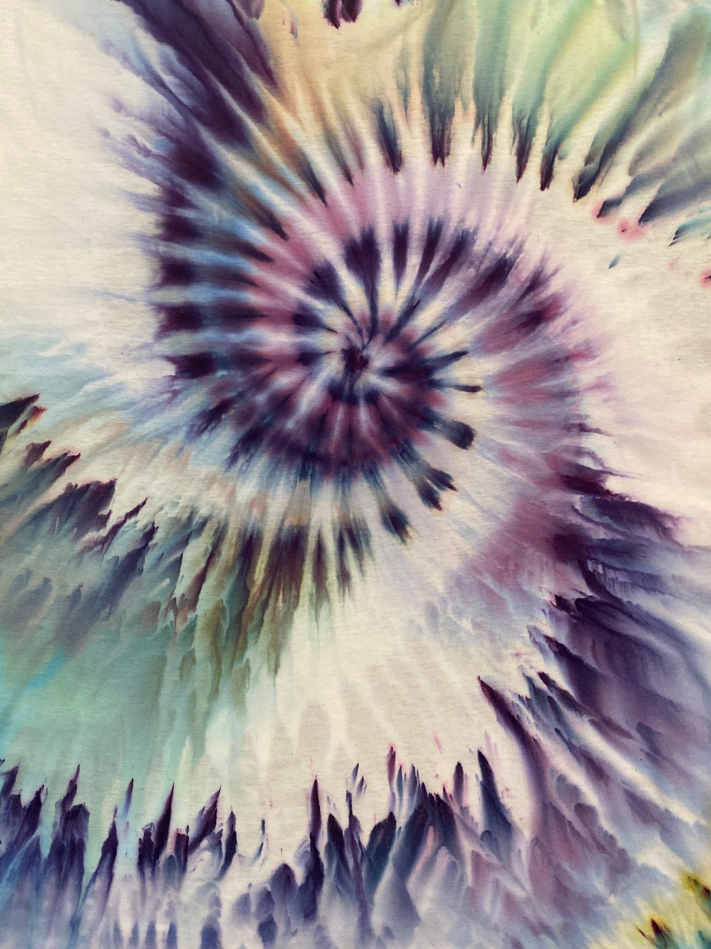 Gravity Spiral Design Unisex 2XL Soft Style T-Shirt