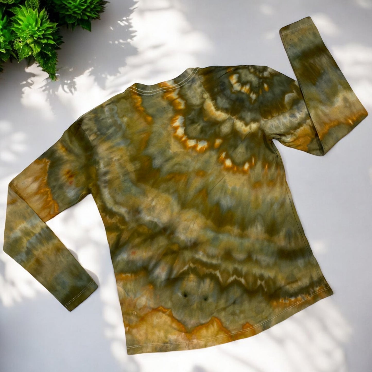Feather Design Women's Small Long Sleeve Shirt