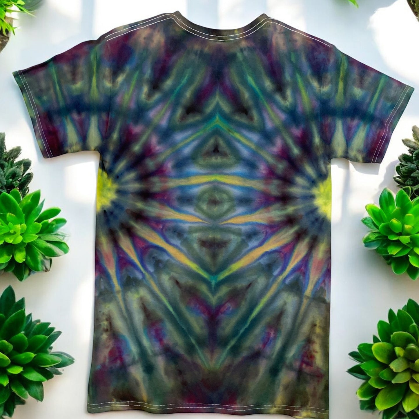 Double Fan Fold Small Unisex Tee