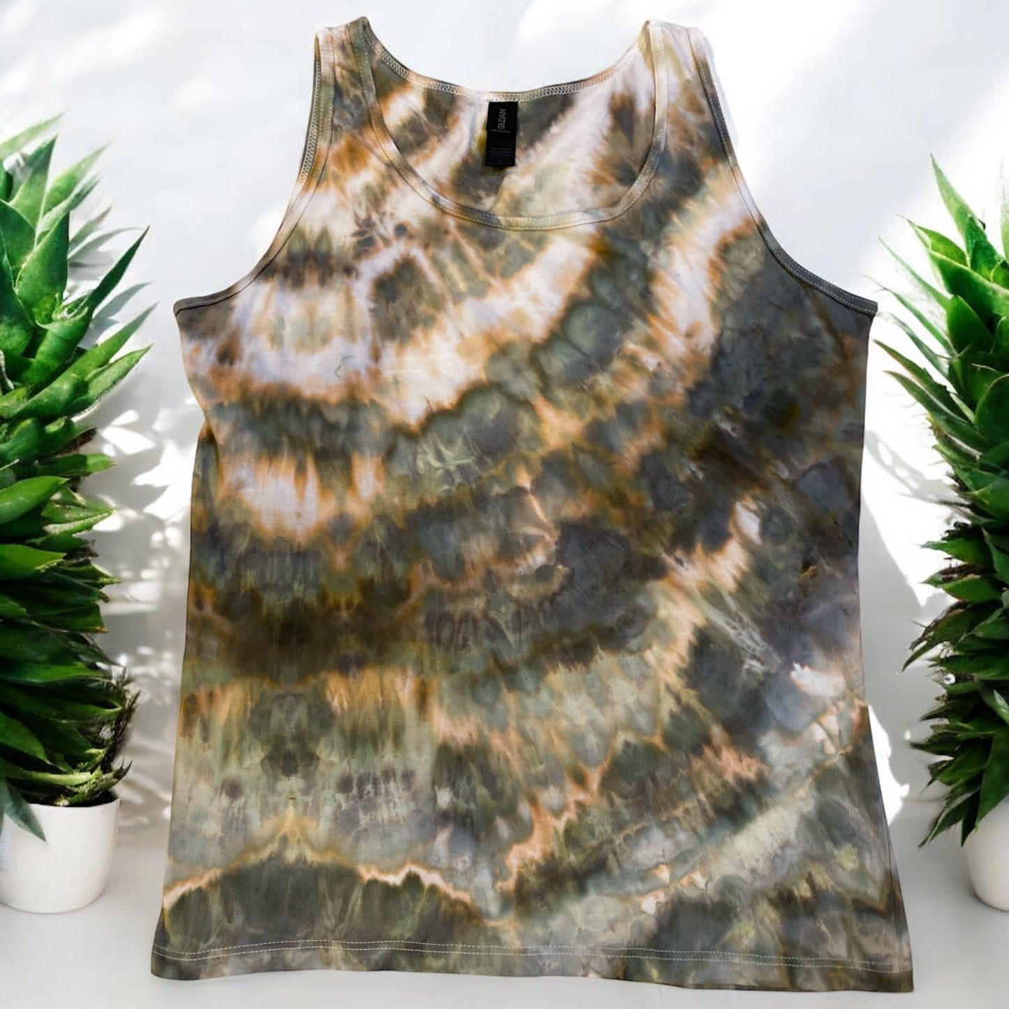 Earthy Feather Design Women's Large Tank Top