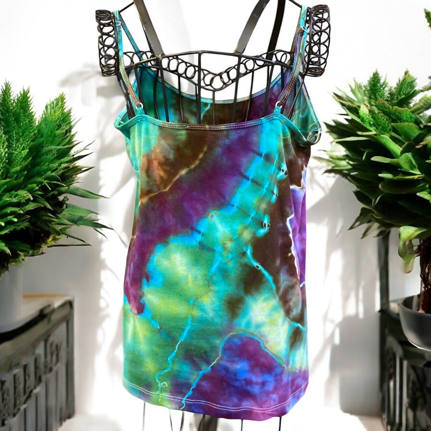 Geode Design Women's XL Spaghetti Strap Tank Top