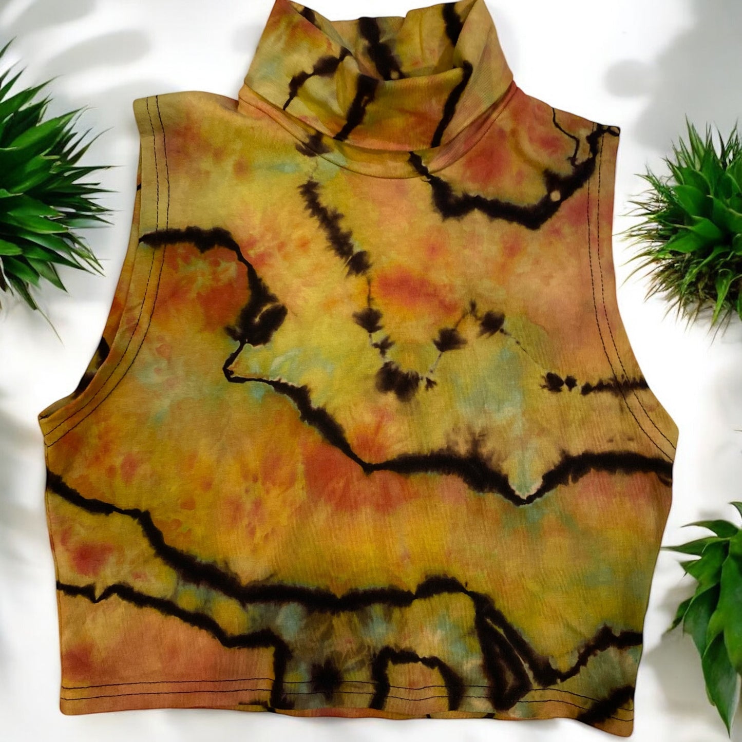 Reverse Geode Design Mock Crop Top Size 6 (S)