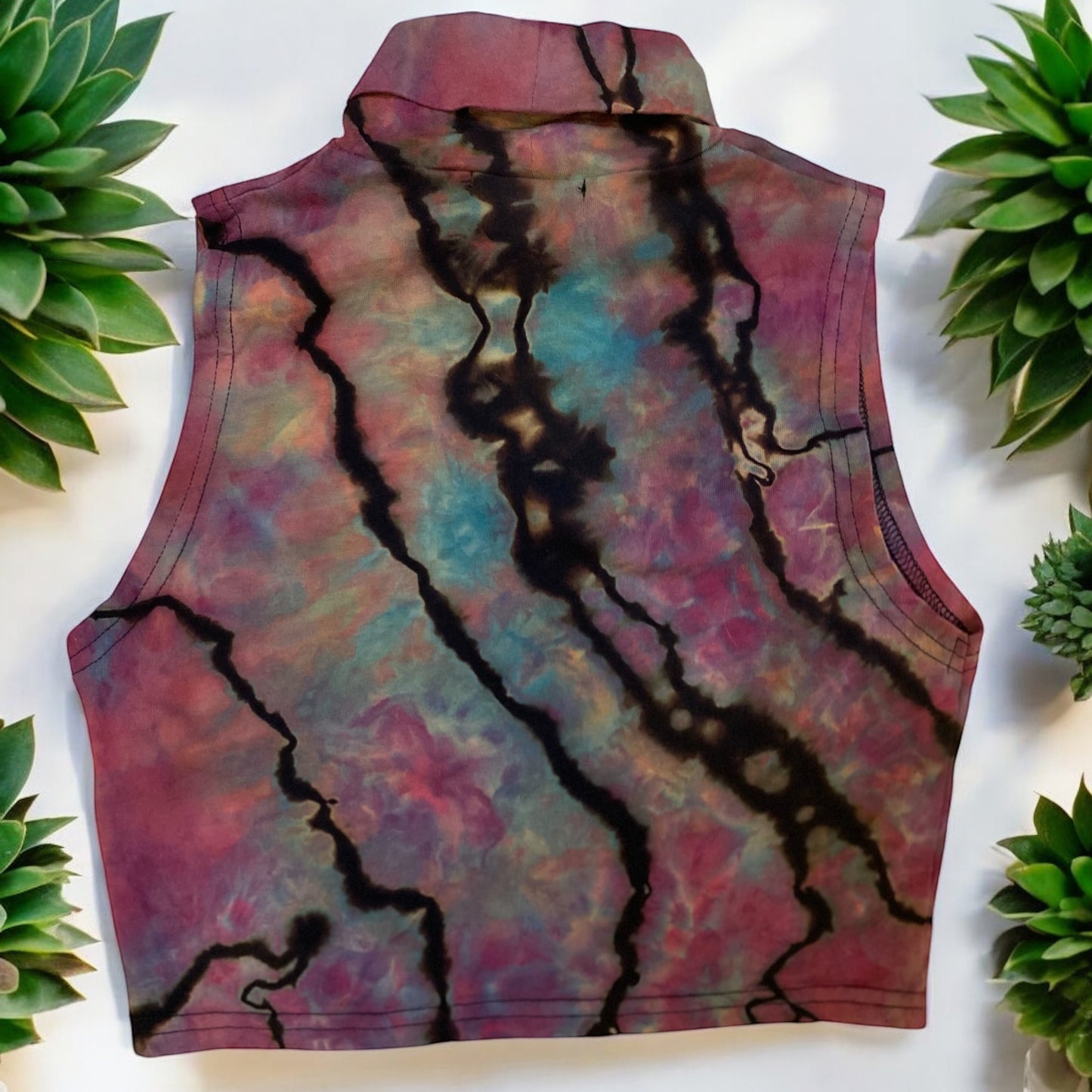 Reverse Geode Design Mock Crop Top Size 6 (Small)