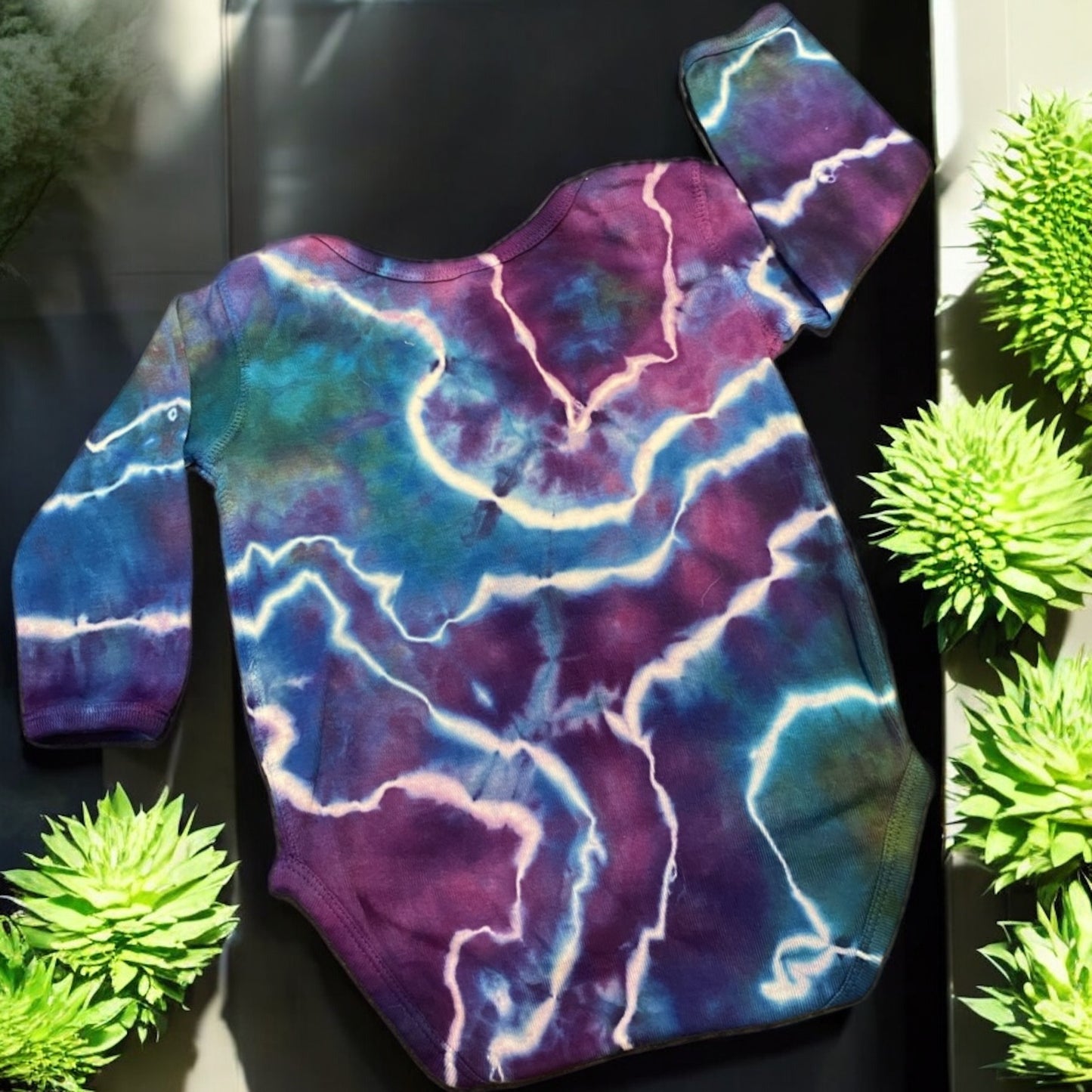 Geode Design Toddler Long Sleeve Onesie (18 months)