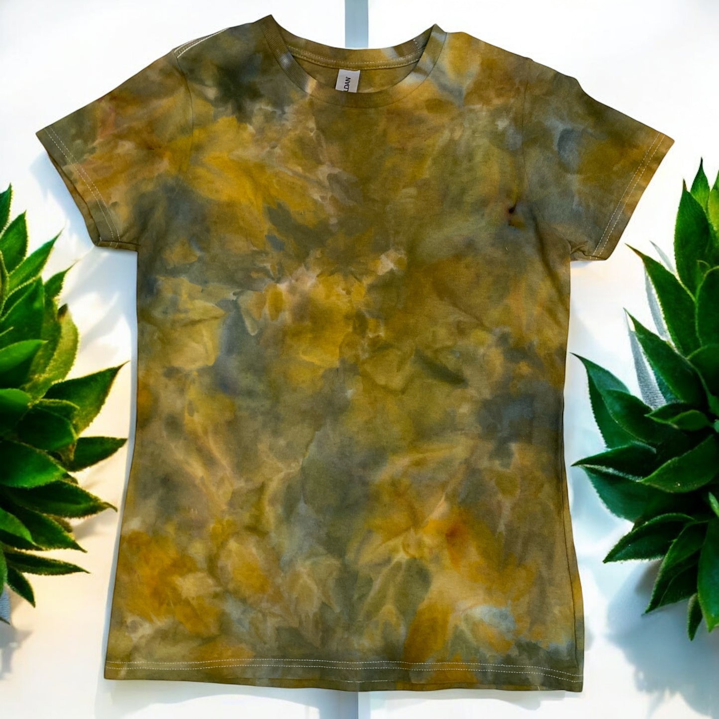 Camo Inspired Design Women's Small T-Shirt
