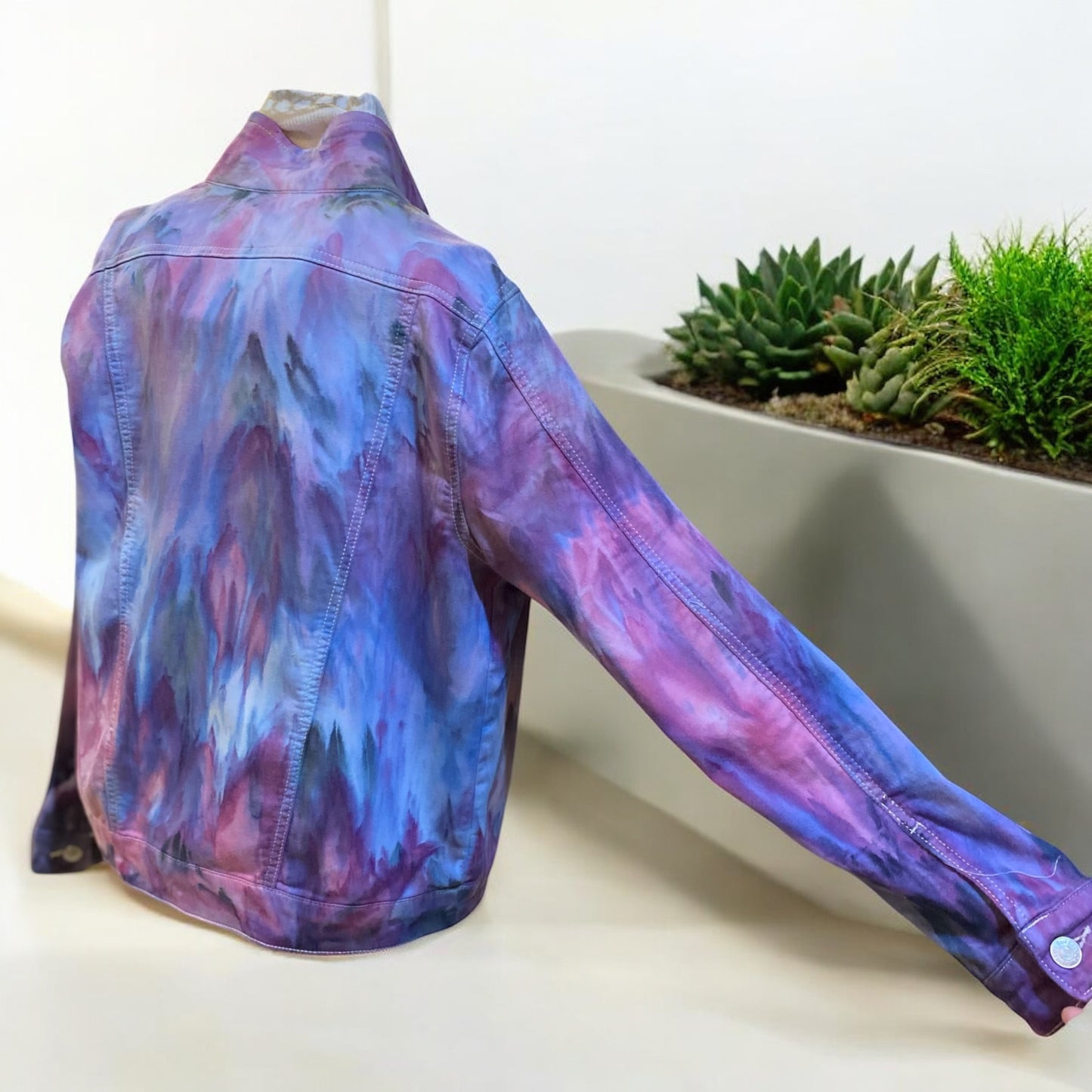 Women's Feather Design Jean Style Medium Jacket