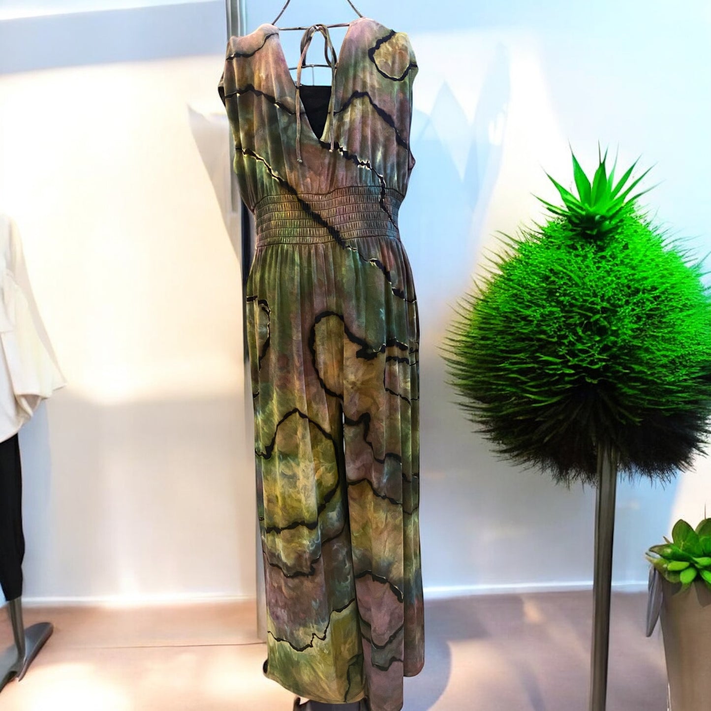 Reverse Geode Design Women's Medium Jumpsuit
