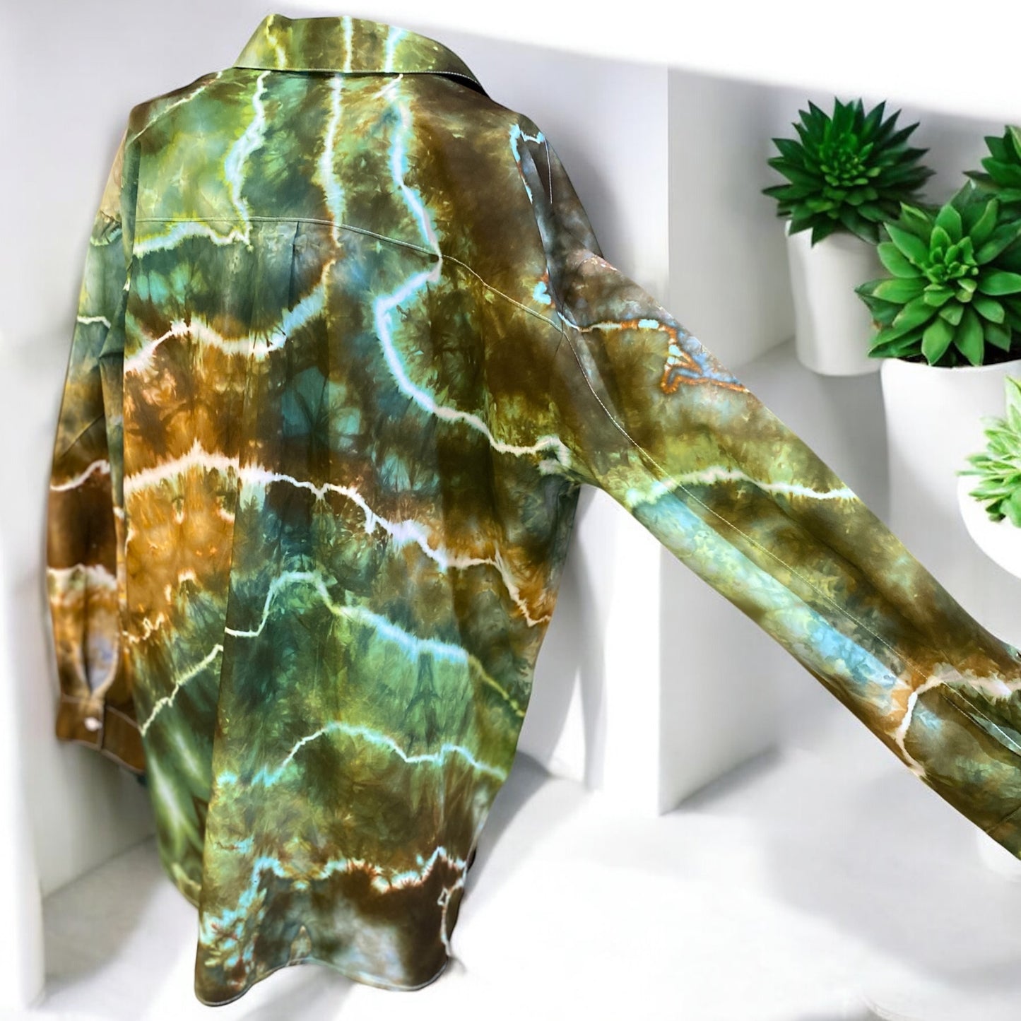 Women's Button Down Blouse Earthy Geode Design Size Small/Petite