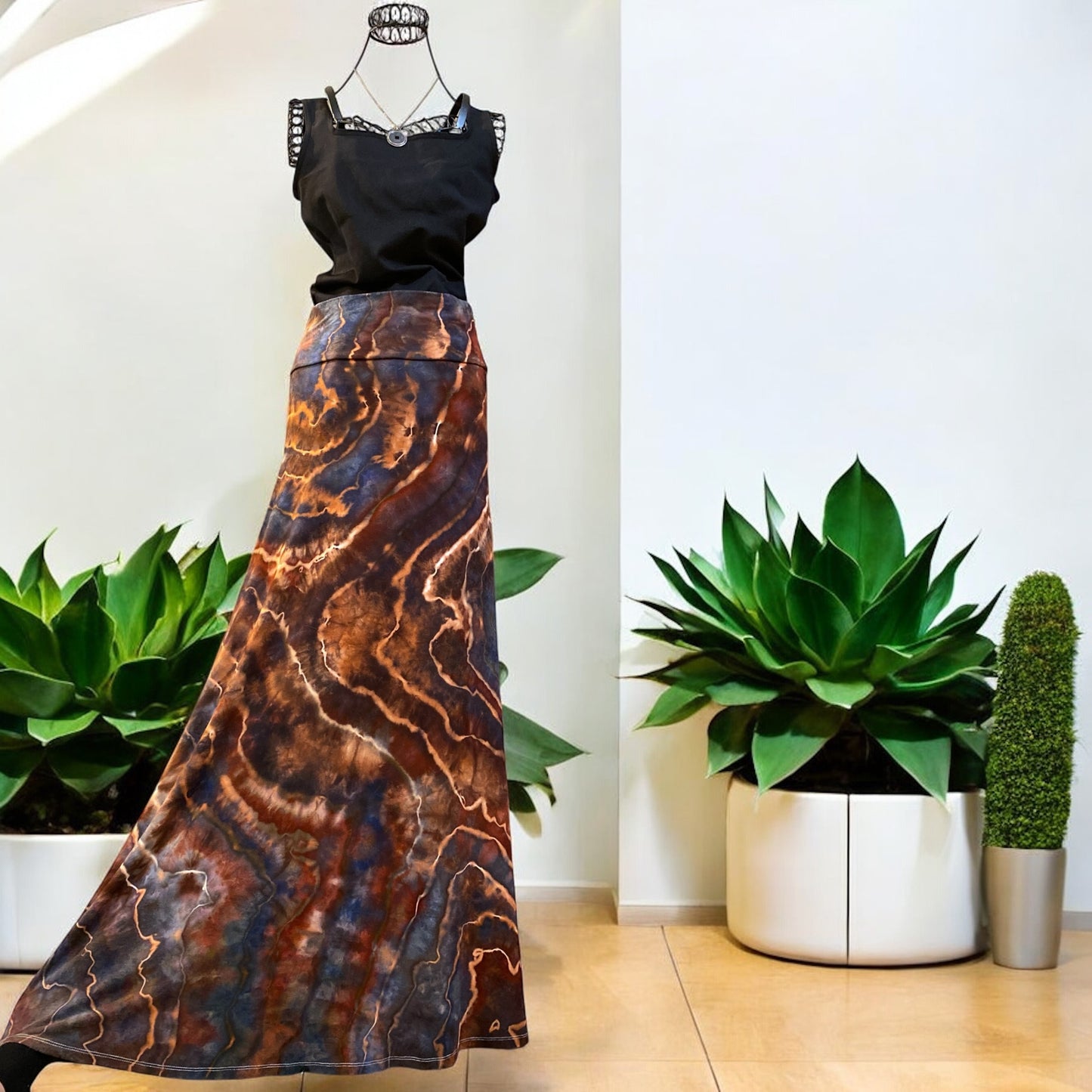 Women's Geode Design Rayon Maxi Skirt Large