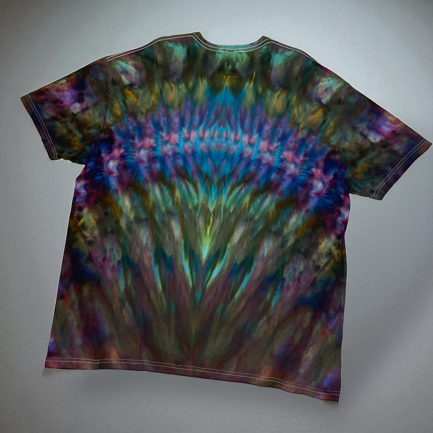 Psychedelic Roll Design Gildan Soft Style T-Shirt Unisex Size 3 XL