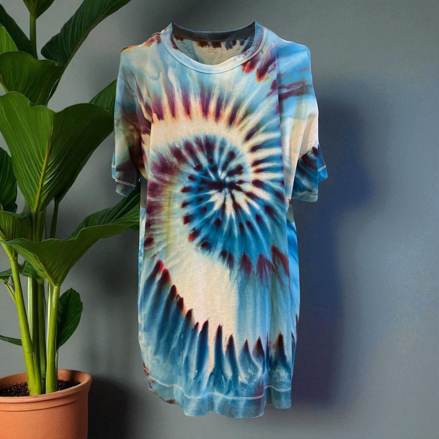 Classic Gravity Spiral Design Old Navy Tunic Size Small