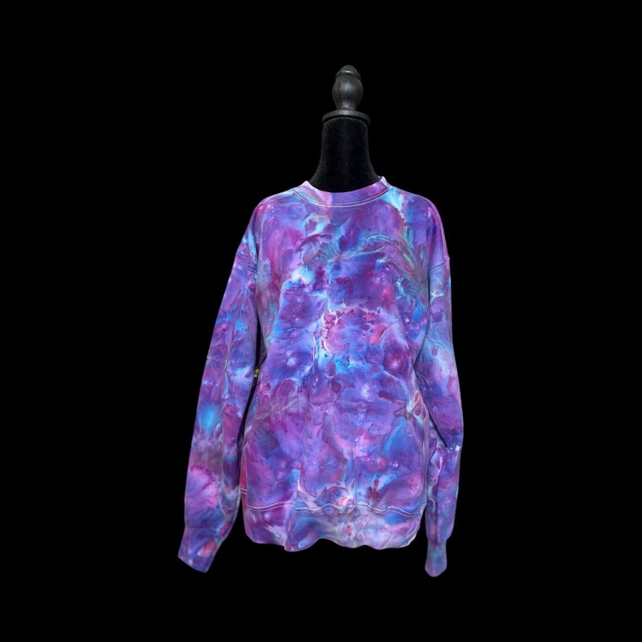 Unisex Crewneck Sweatshirt in a Tall Scrunch Design Size Small