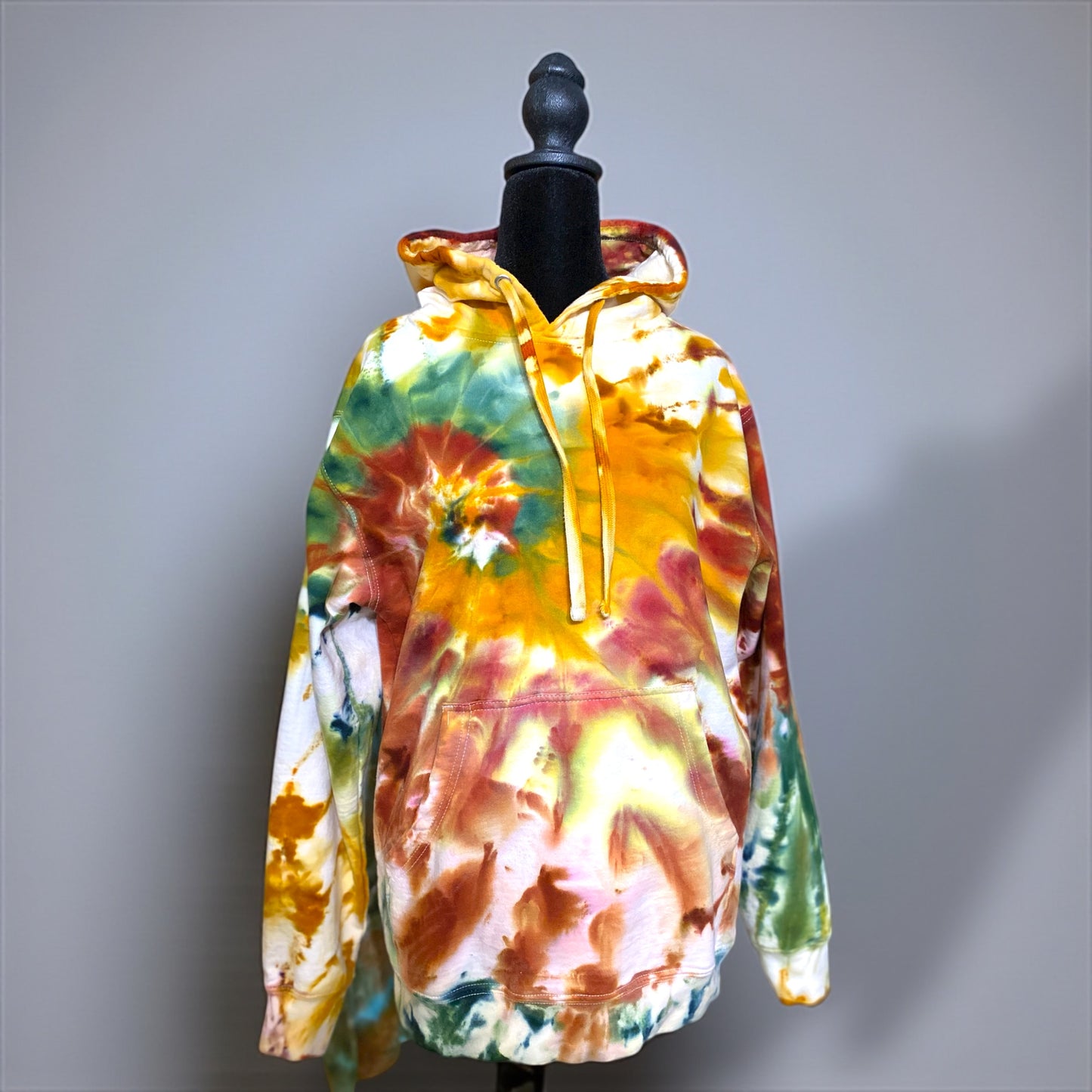 Spiral Design Fall Inspired Unisex Hoodie Size Small