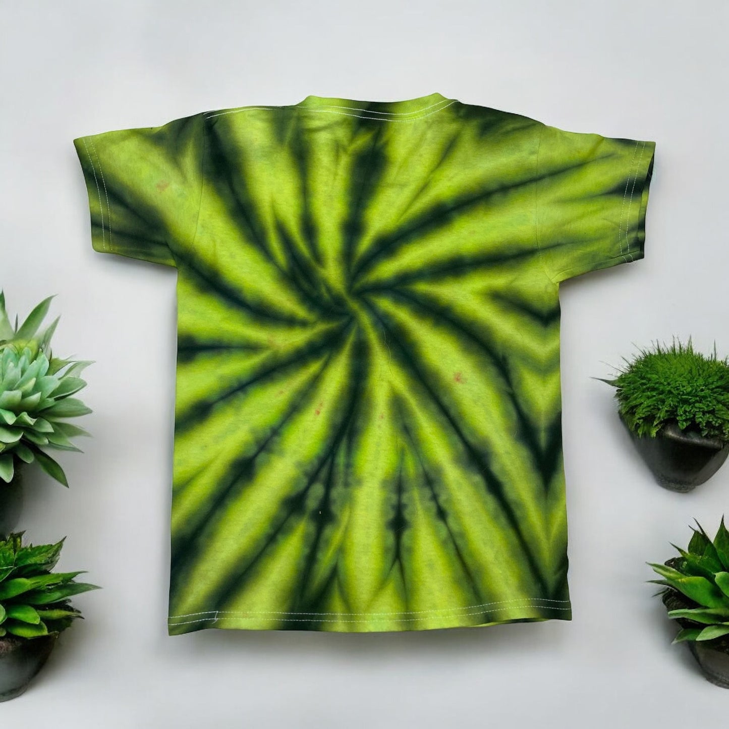 Shadow Spiral Design Youth Extra Small Tee