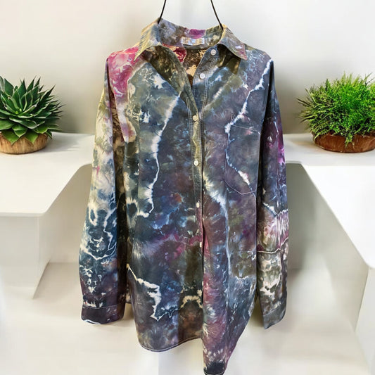 Geode Design Women's Medium Long Sleeve Button Up Collard Shirt
