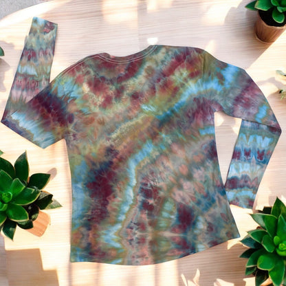 Feather Design Women's Medium Long Sleeve Shirt