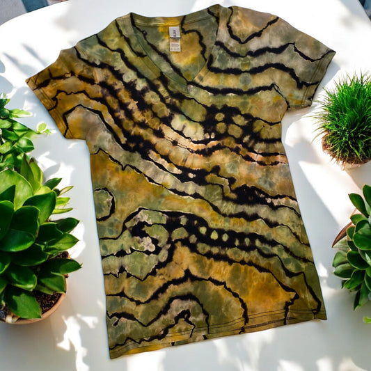 Reverse Geode Design Women's V-Neck Tee