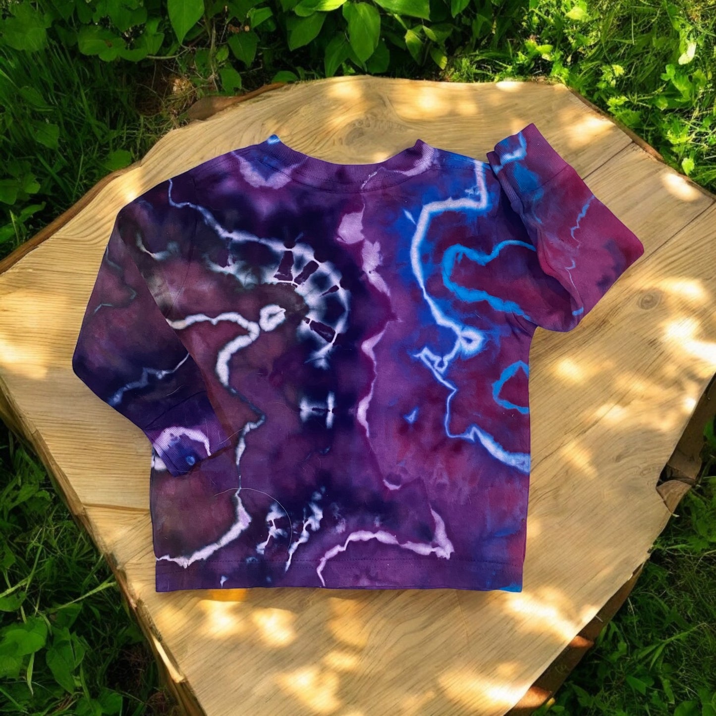 Geode Design Long Sleeve Kids Tee (size 2)