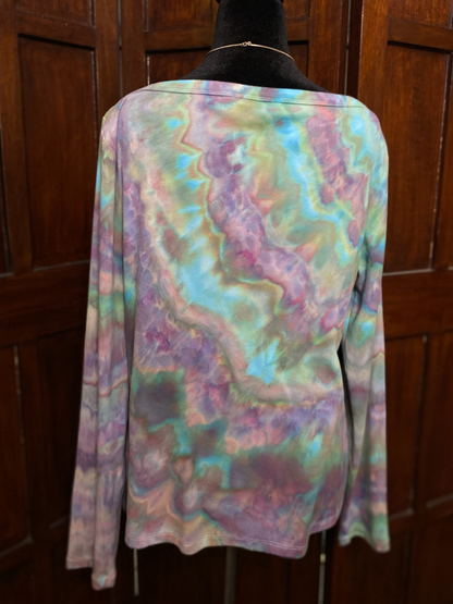 Feather Design on Banana Republic Boatneck Top Size Large